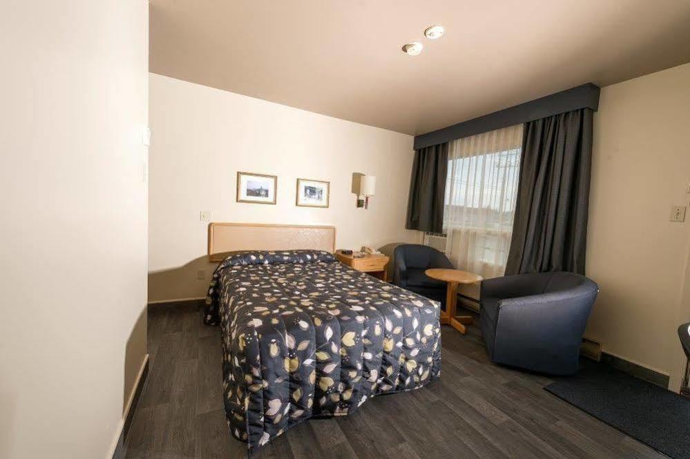 Motel Le Boreal Baie-Comeau Extérieur photo
