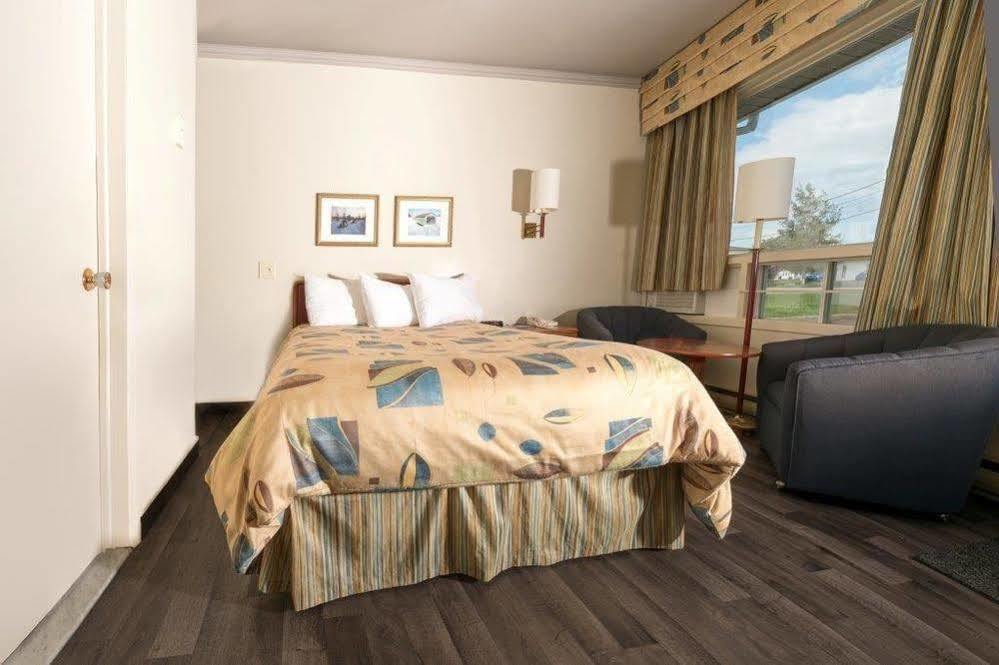 Motel Le Boreal Baie-Comeau Extérieur photo